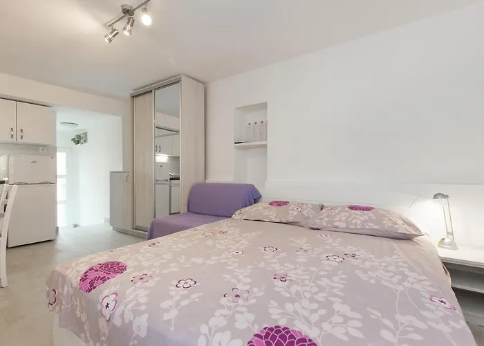 Appartamento Neva Baška